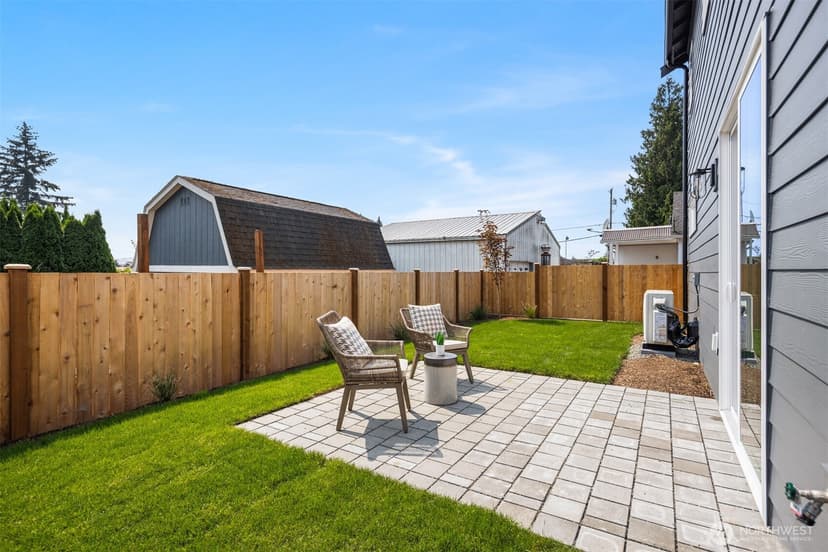 Property photo for 2402 Cleveland Avenue #B, Everett photo 6