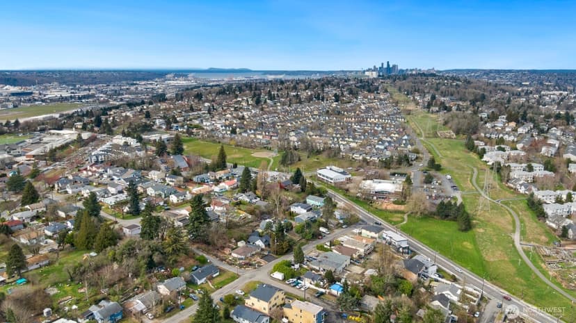 Property photo for 7226 33rd Avenue S, Seattle photo 31