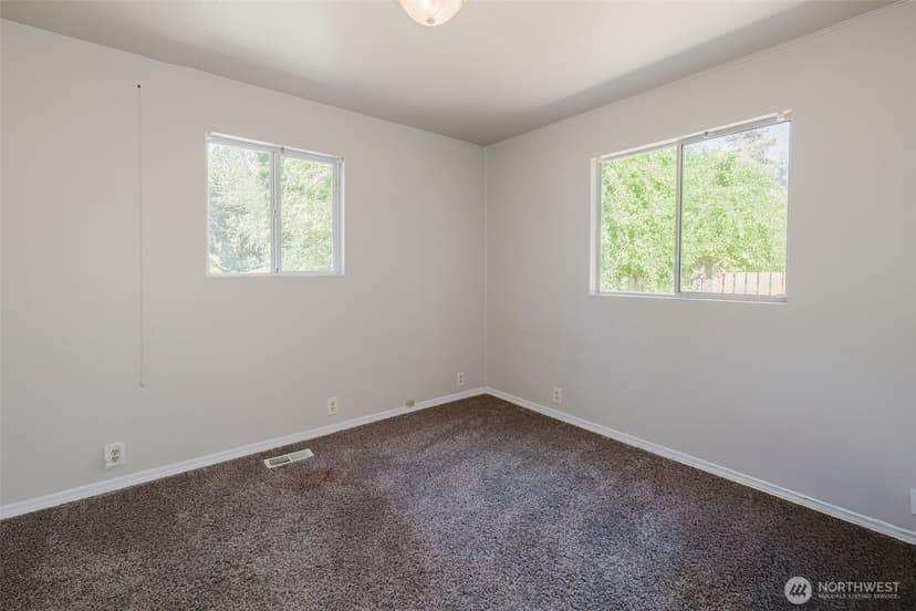 Property photo for 1141 West Avenue, Port Orchard photo 12