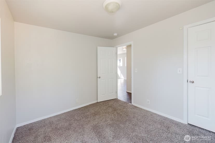 Property photo for 1141 West Avenue, Port Orchard photo 20