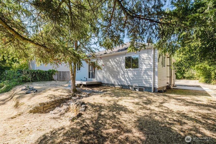 Property photo for 1141 West Avenue, Port Orchard photo 34