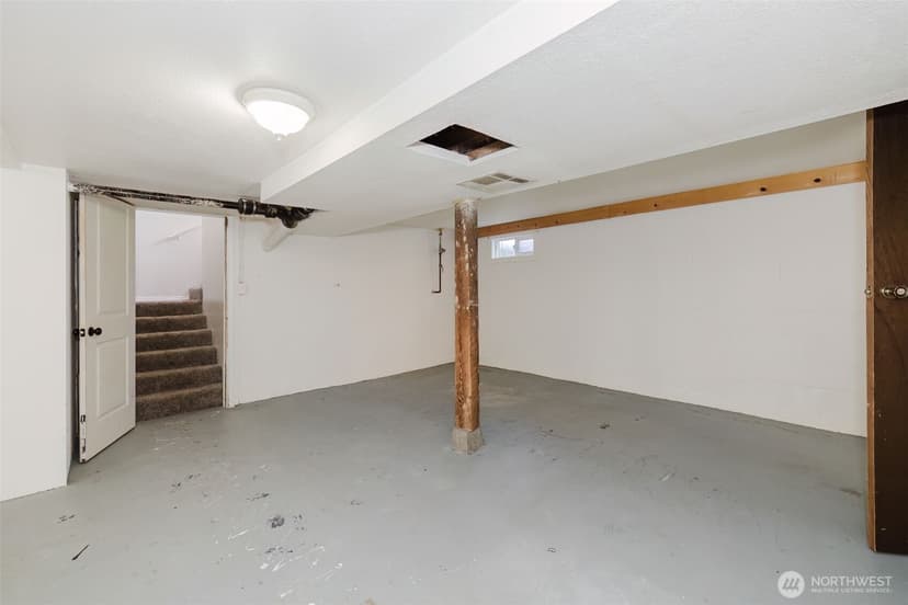 Property photo for 1141 West Avenue, Port Orchard photo 29