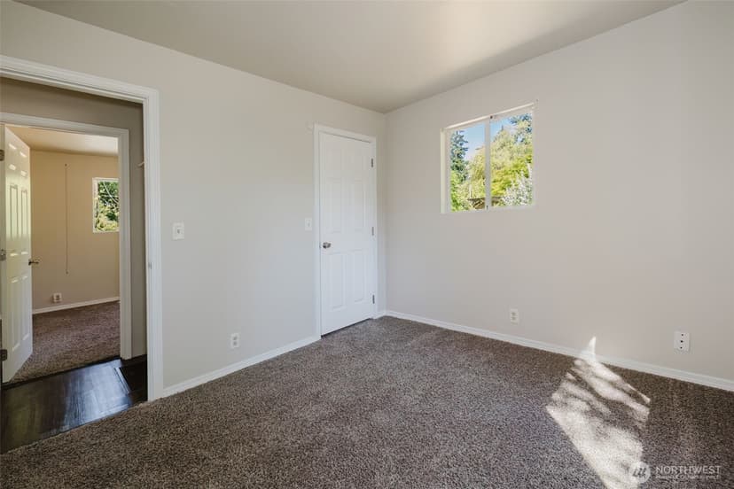 Property photo for 1141 West Avenue, Port Orchard photo 19