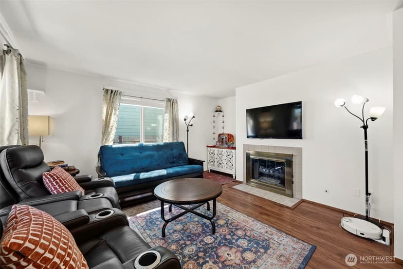 Property photo for 28046 121st Avenue SE, Kent photo 11