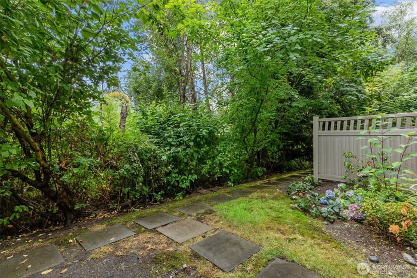 Property photo for 12530 Admiralty Way #K102, Everett photo 34