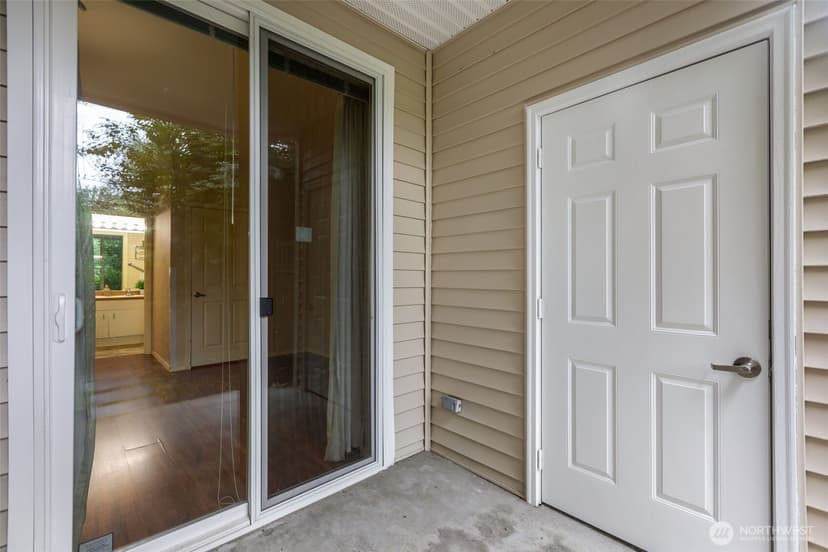 Property photo for 12530 Admiralty Way #K102, Everett photo 30