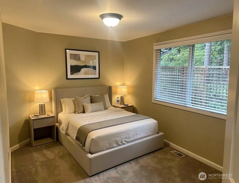 Property photo for 1017 185th Avenue NE, Bellevue photo 5