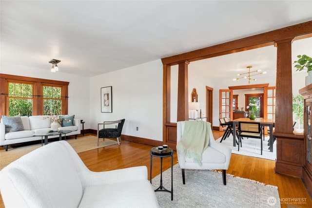 Property photo for 3240 35th Avenue S, Seattle photo 3
