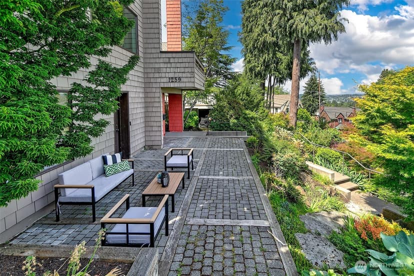Property photo for 1259 23rd Avenue E, Seattle photo 26