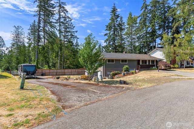 Property photo for 2860 NW North Star Drive, Silverdale photo 3