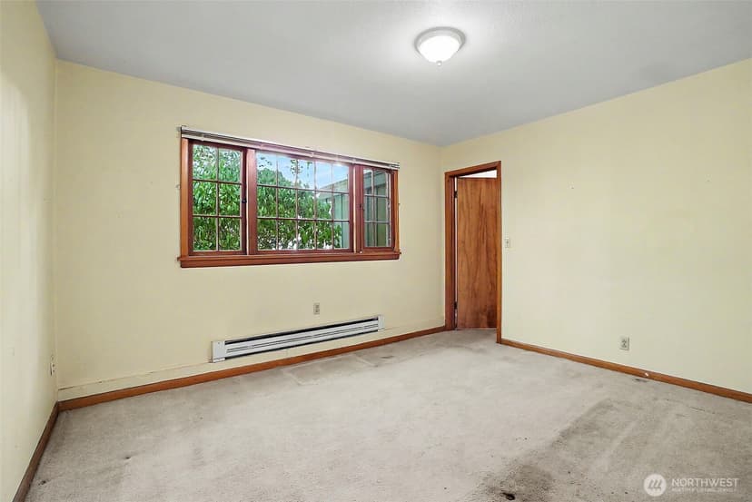 Property photo for 10302 Interlaaken Drive SW, Lakewood photo 18