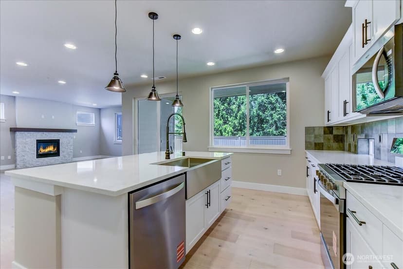 Property photo for 15528 2nd Place W #MG 15, Lynnwood photo 14