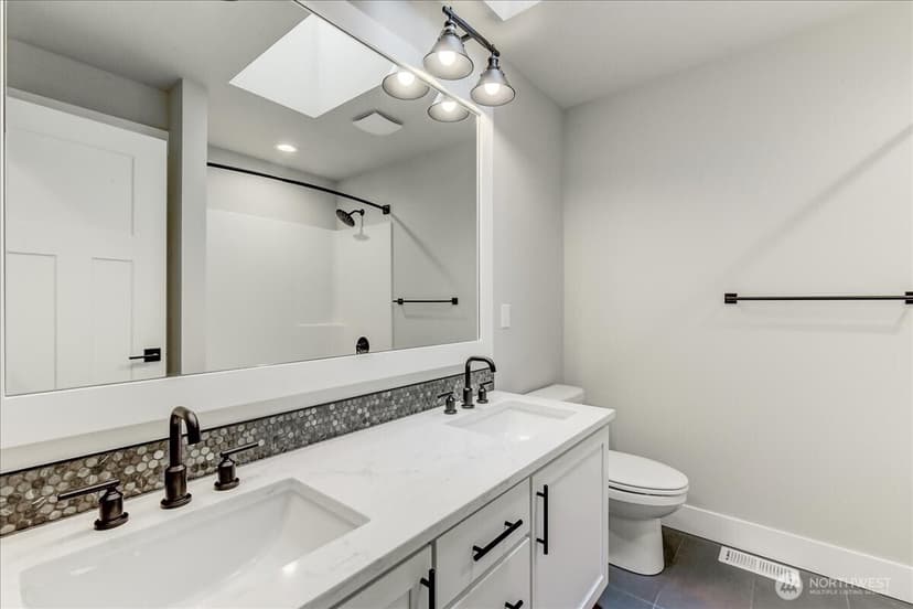 Property photo for 15528 2nd Place W #MG 15, Lynnwood photo 25