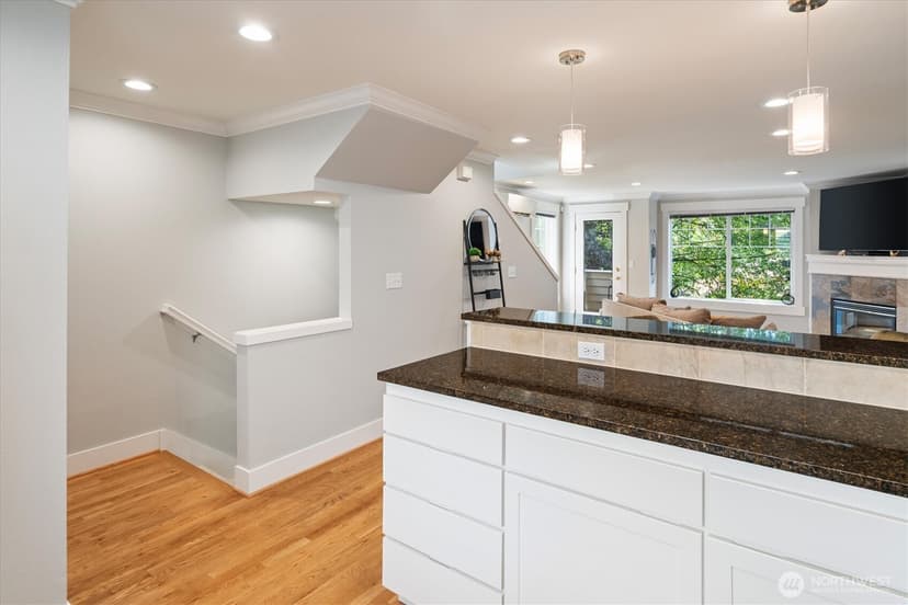Property photo for 641 NW Market Street #A, Seattle photo 11