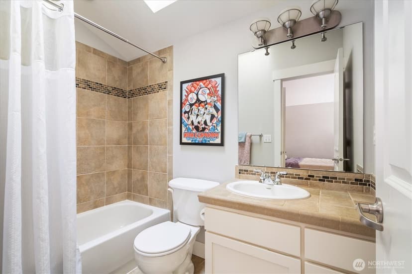 Property photo for 641 NW Market Street #A, Seattle photo 18