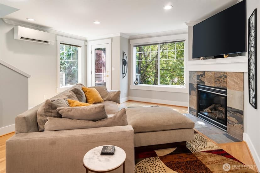 Property photo for 641 NW Market Street #A, Seattle photo 3