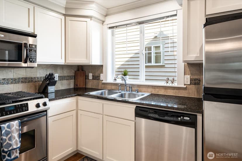 Property photo for 641 NW Market Street #A, Seattle photo 10