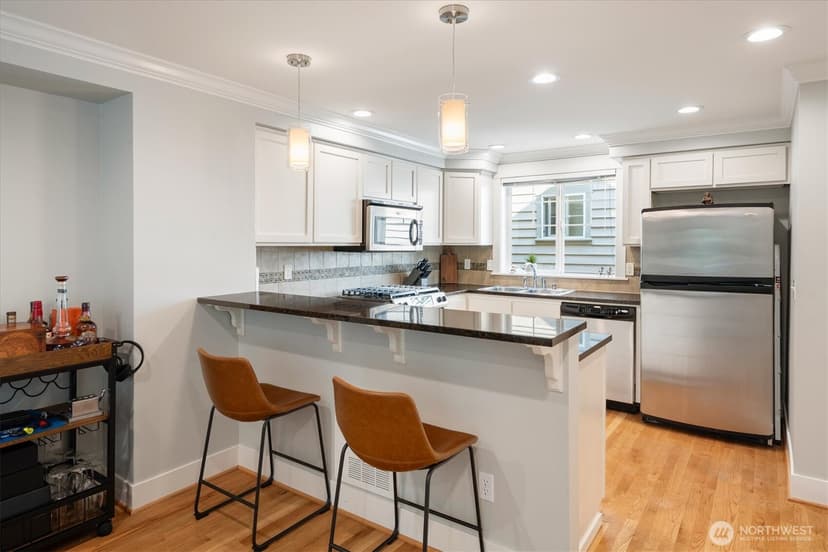 Property photo for 641 NW Market Street #A, Seattle photo 8