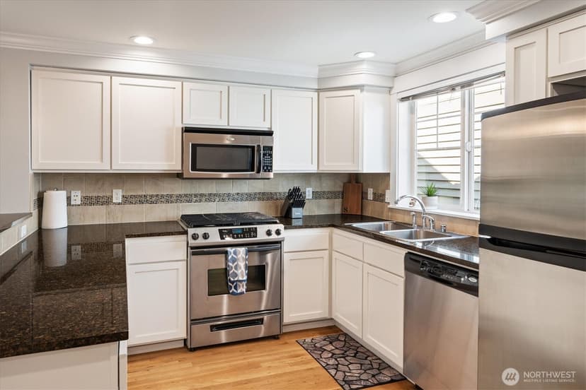 Property photo for 641 NW Market Street #A, Seattle photo 9