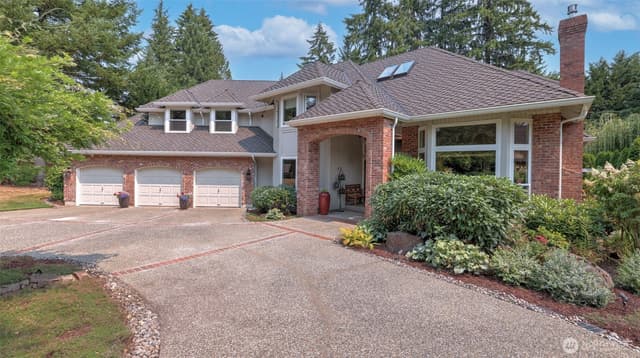 Property photo for 15336 188th Avenue NE, Woodinville photo 4
