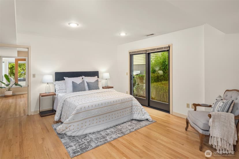 Property photo for 118 Highland Drive, Seattle photo 32