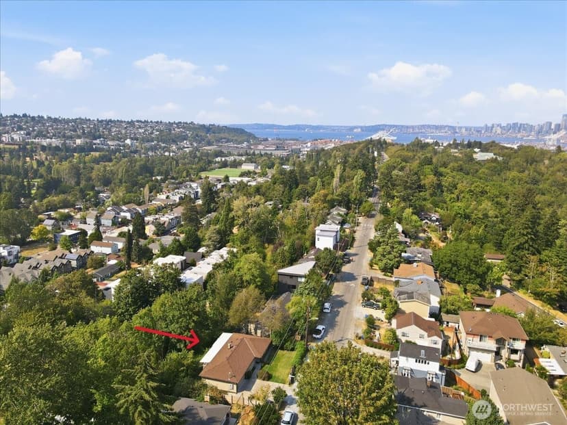 Property photo for 5247 21st Avenue SW, Seattle photo 32