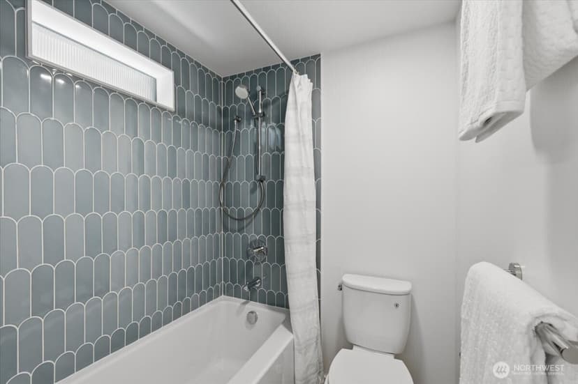 Property photo for 5247 21st Avenue SW, Seattle photo 27