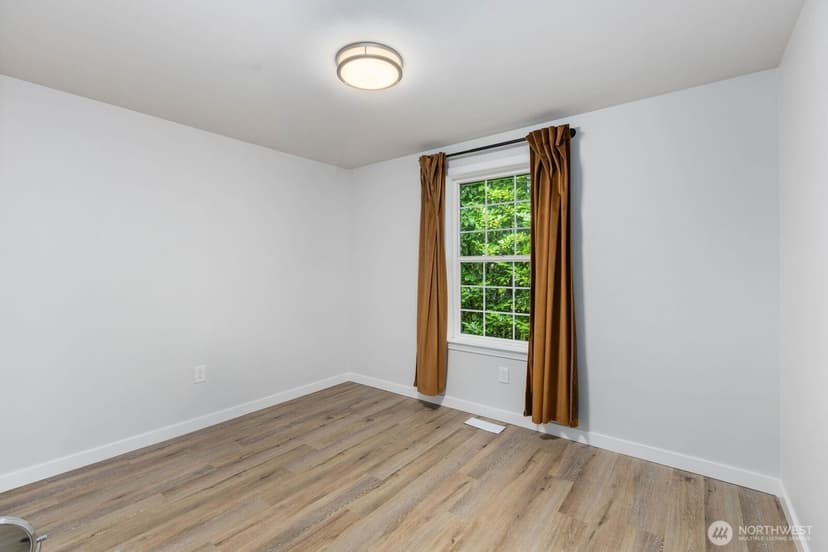 Property photo for 1316 Valley View Drive, Puyallup photo 21