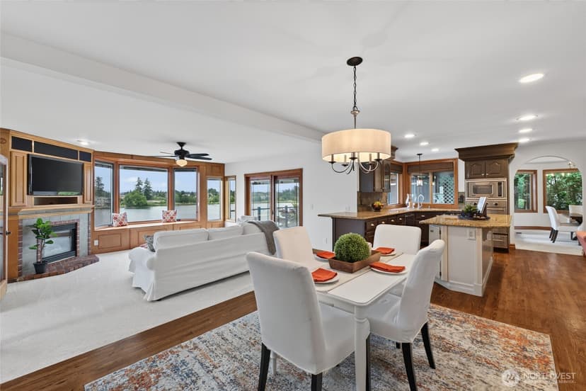 Property photo for 2821 211th Avenue East, Lake Tapps photo 10