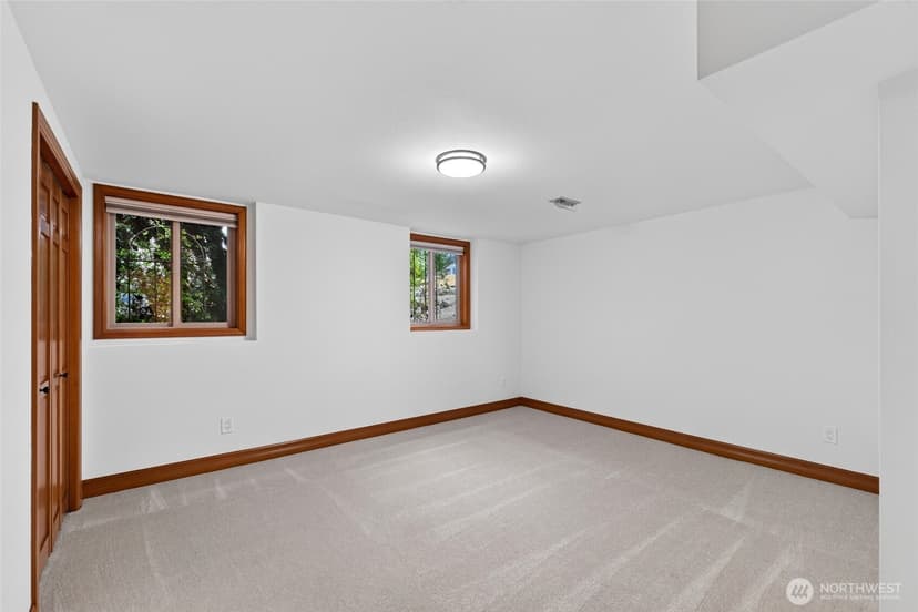 Property photo for 2821 211th Avenue East, Lake Tapps photo 32