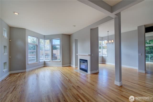 Property photo for 9425 110th Place NE, Kirkland photo 4