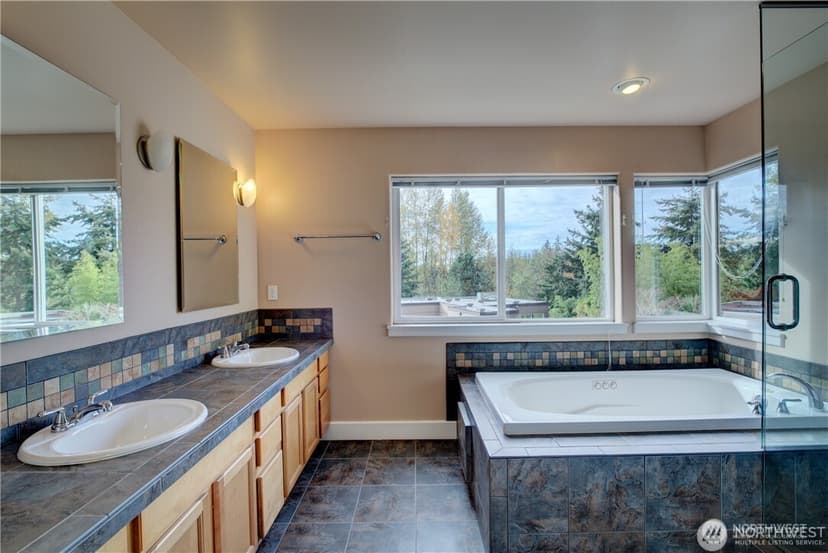 Property photo for 9425 110th Place NE, Kirkland photo 9