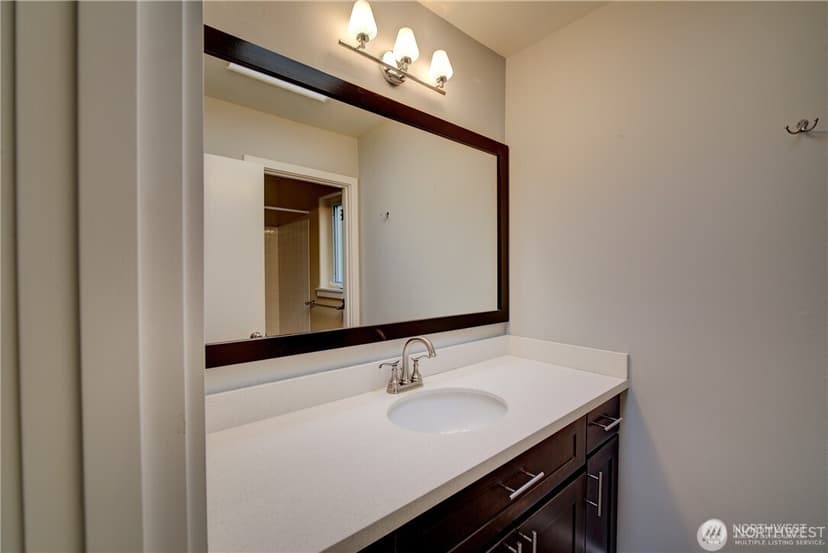 Property photo for 9425 110th Place NE, Kirkland photo 16