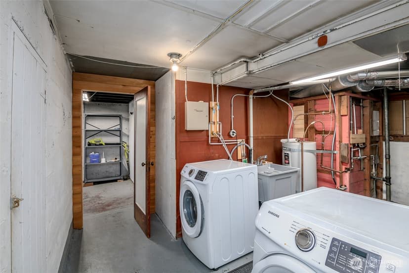 Property photo for 916 Dwight Street, Port Orchard photo 31