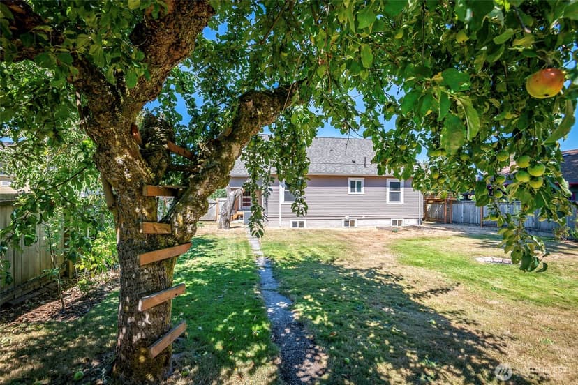 Property photo for 916 Dwight Street, Port Orchard photo 38