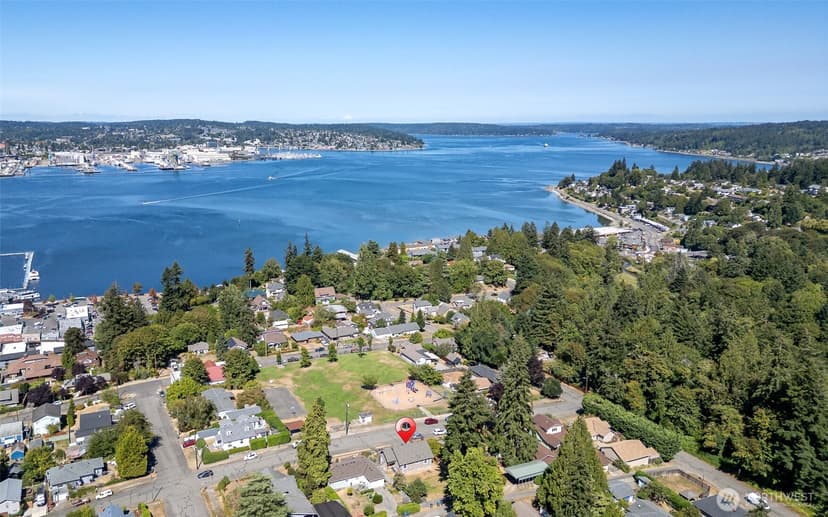 Property photo for 916 Dwight Street, Port Orchard photo 39