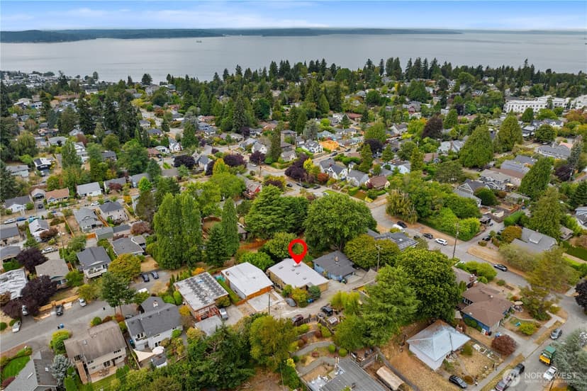 Property photo for 3016 47th Avenue SW, Seattle photo 37