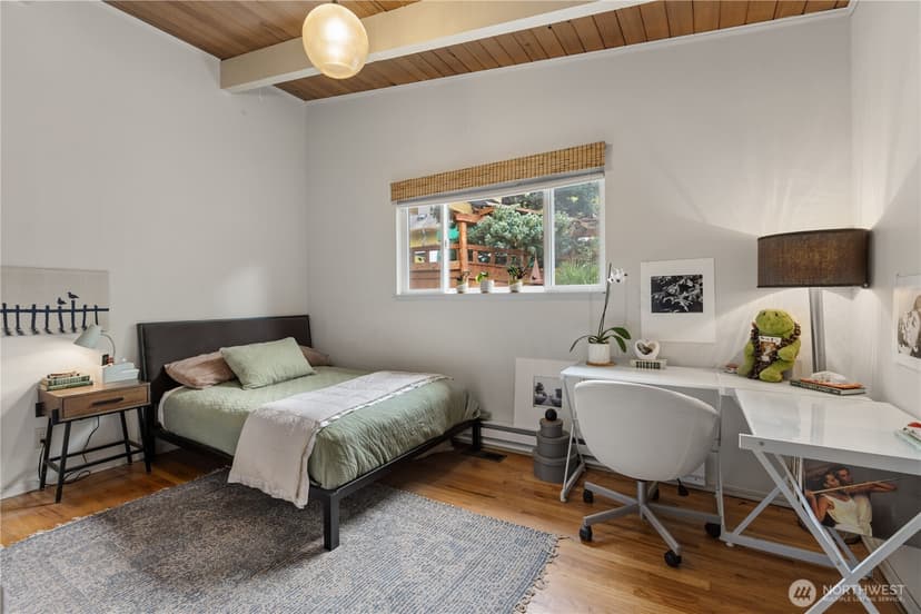 Property photo for 3016 47th Avenue SW, Seattle photo 18