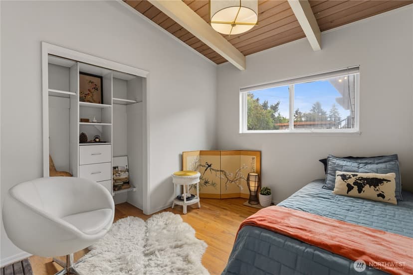 Property photo for 3016 47th Avenue SW, Seattle photo 20