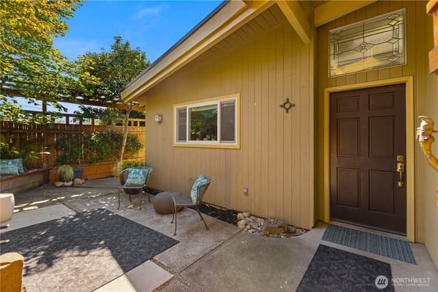 Property photo for 3016 47th Avenue SW, Seattle