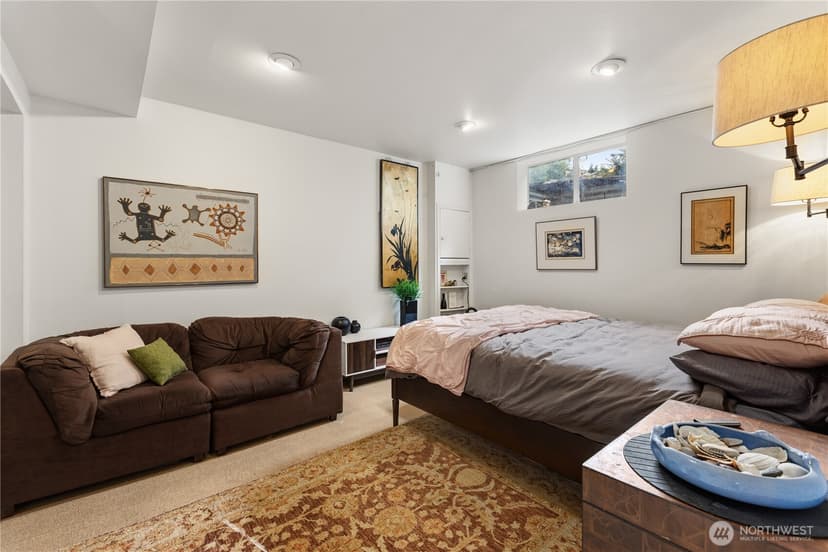 Property photo for 3016 47th Avenue SW, Seattle photo 28