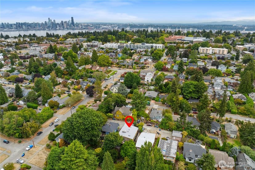 Property photo for 3016 47th Avenue SW, Seattle photo 35