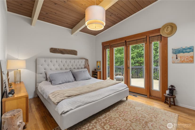 Property photo for 3016 47th Avenue SW, Seattle photo 14