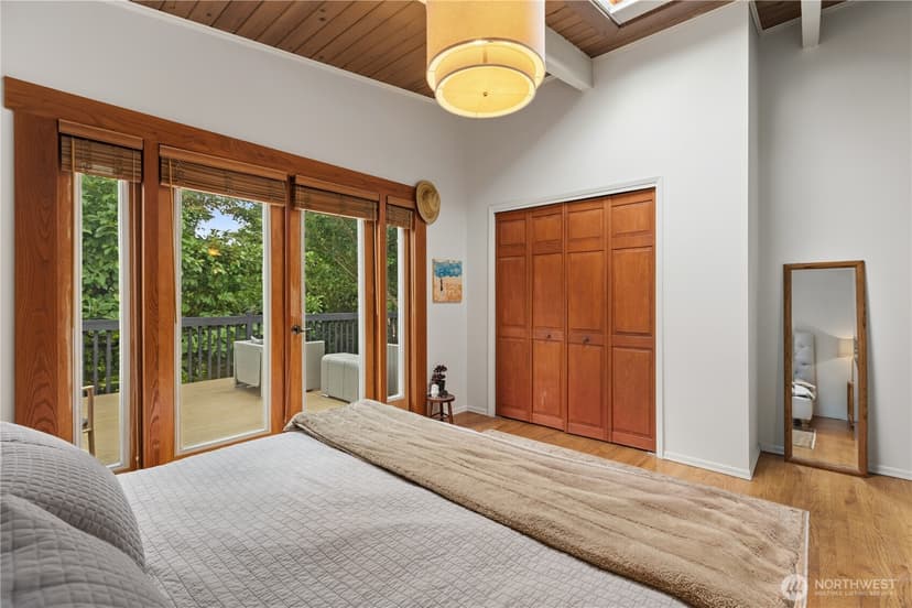 Property photo for 3016 47th Avenue SW, Seattle photo 16