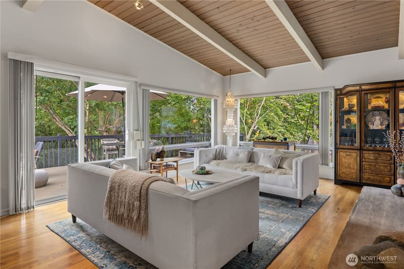 Property photo for 3016 47th Avenue SW, Seattle photo 5
