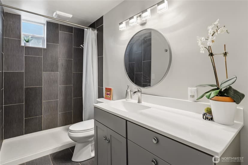 Property photo for 3016 47th Avenue SW, Seattle photo 19