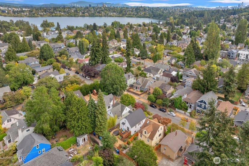Property photo for 536 N 73rd Street, Seattle photo 30