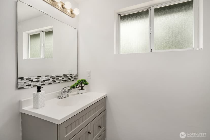 Property photo for 27011 128th Pl SE, Kent photo 9