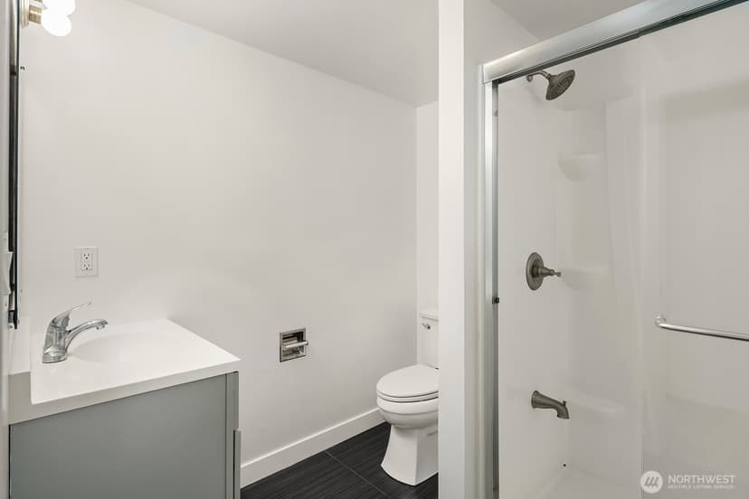 Property photo for 27011 128th Pl SE, Kent photo 14