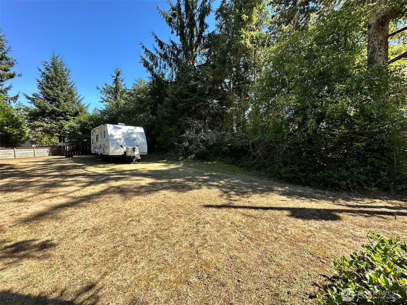 Property photo for 816 Scaup Court SE, Ocean Shores photo 10